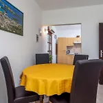 Appartement With Parking Space - 7494