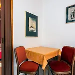 With Parking Space - 7494 Appartement *