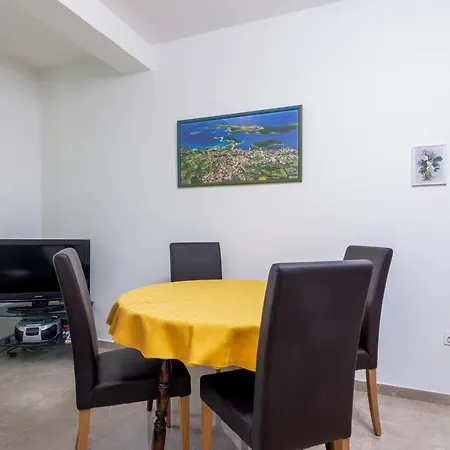 Appartamento With A Parking Space - 7494